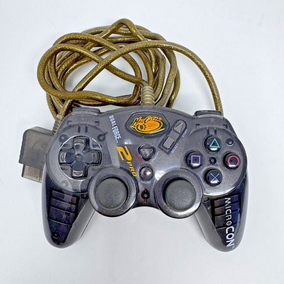 Lot of 4 Aftermarket Controllers PS2 GameCube LightGun Mad Catz Pelican Untested - Picture 3 of 16